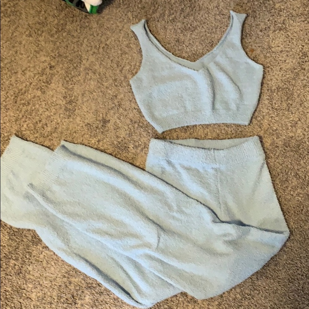 SKIMS Cozy Dupe Baby Blue